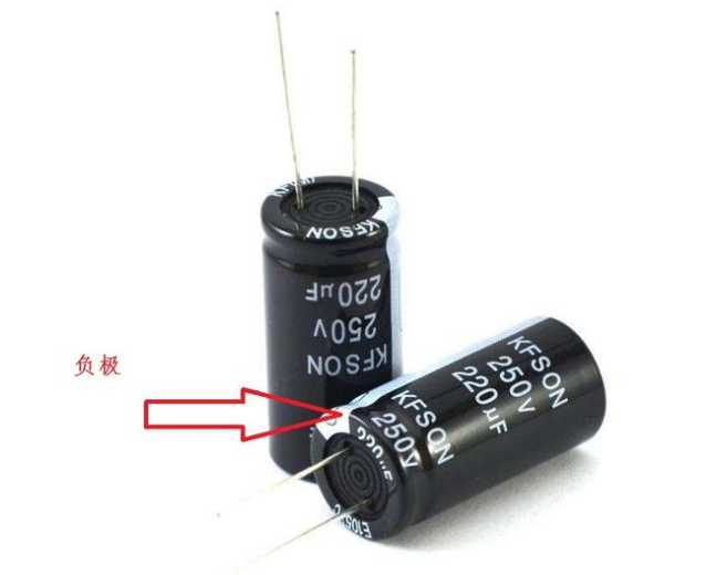 「NIPPON CHEMI-CON」電解電容極性接錯會爆炸，如何避免？